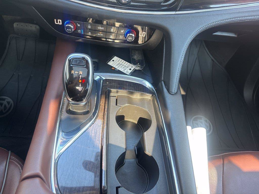 Used 2020 White Buick Avenir image 10