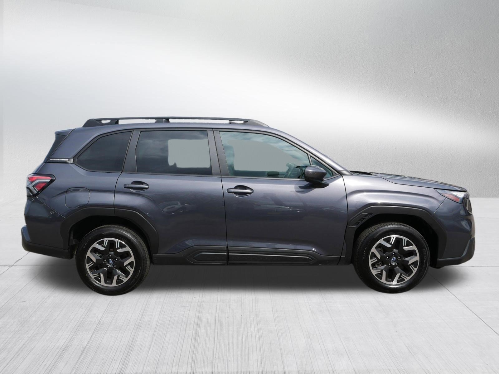 Certified Used 2025 Magnetite Gray Metallic Subaru Premium image 8