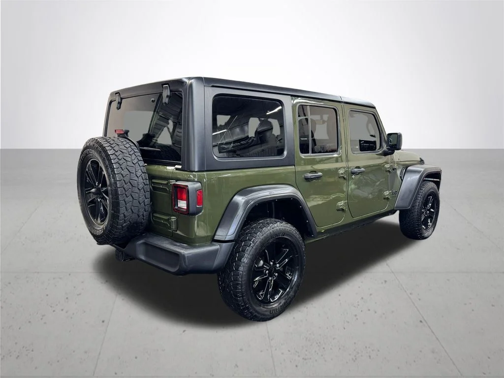 Used 2022 Green Jeep Unlimited Sport Altitude image 8
