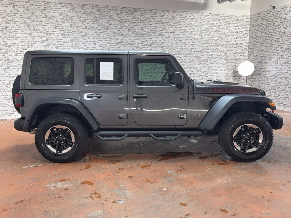 Used 2018 Granite Crystal Metallic Clearcoat Jeep Unlimited Rubicon image 8