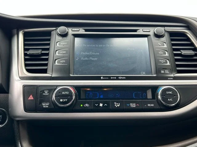 Used 2019 Blue Toyota XLE image 49