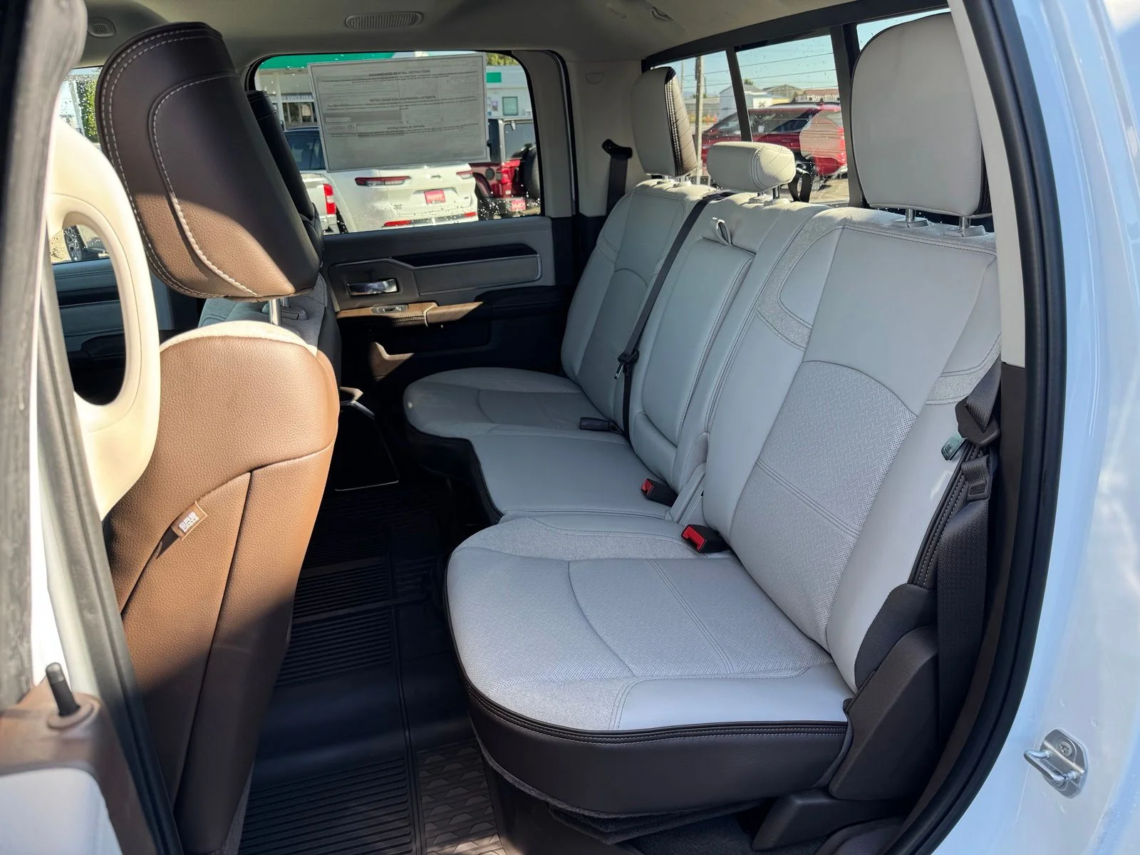New 2026 Bright White Clear-Coat Exterior Paint RAM Laramie image 29