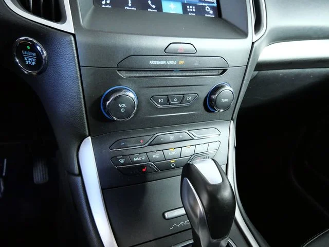 Used 2016 Blue Ford SEL image 22