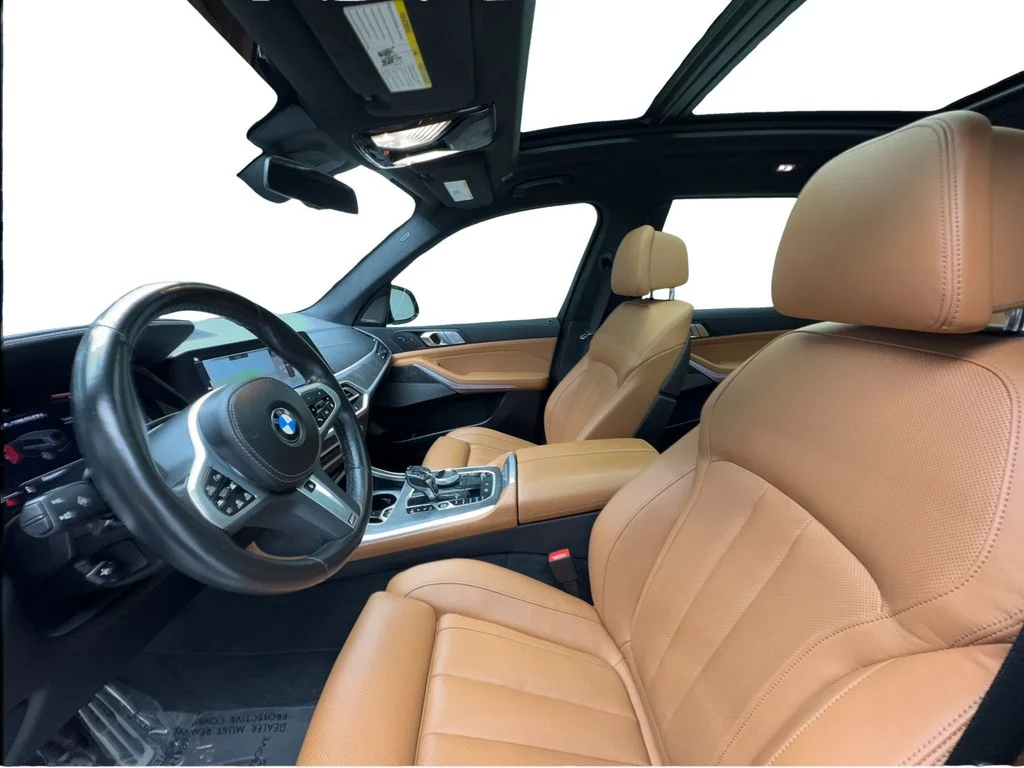 Used 2022 Gray BMW M50i image 21