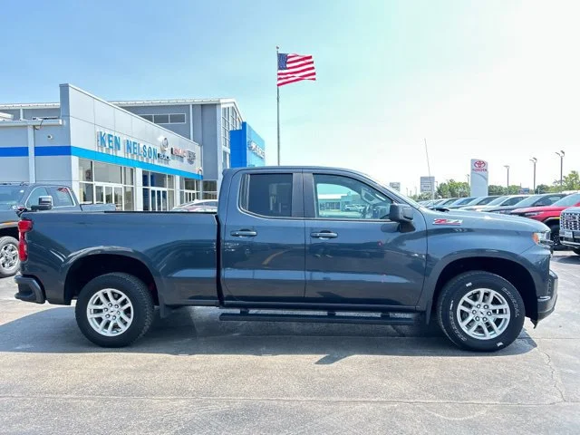2019 Chevrolet Silverado 1500 RST - Photo 12