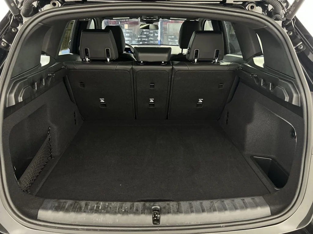 Used 2025 Black BMW xDrive28i image 20