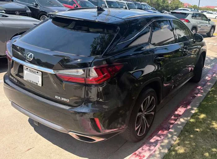 Used 2018 Obsidian Lexus  image 4