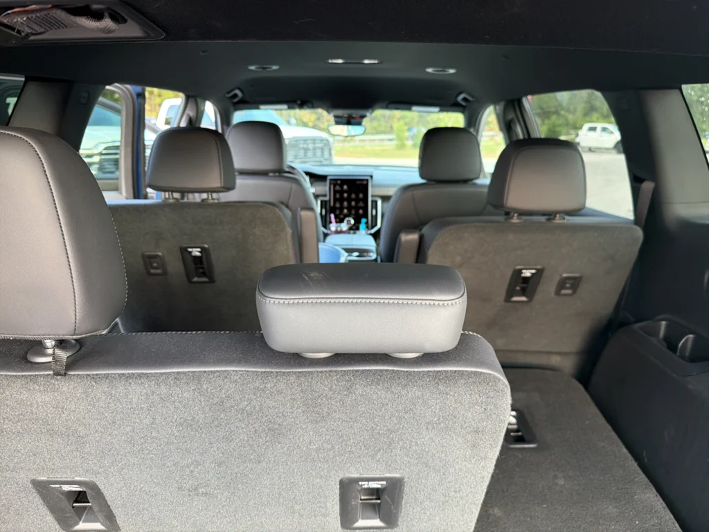 Used 2024 Downpour Metallic GMC FWD Denali image 7