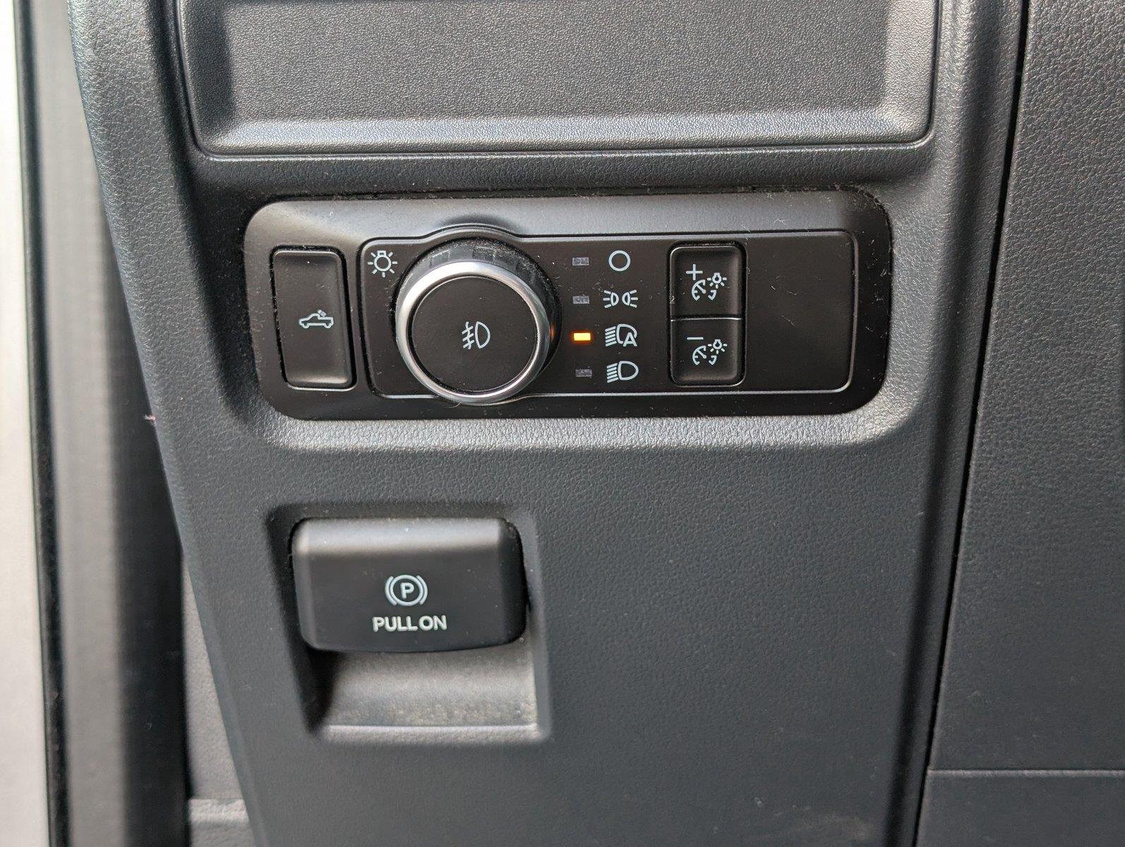 Used 2023 Iconic Silver Ford XL image 29