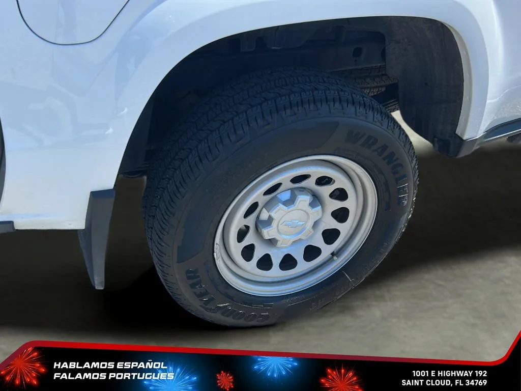 Used 2025 Summit White Chevrolet WT/LT image 28