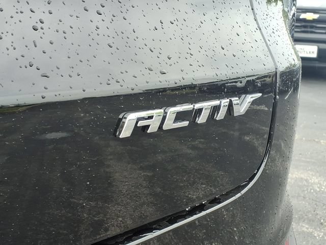 New 2026 Mosaic Black Metallic Chevrolet ACTIV image 22