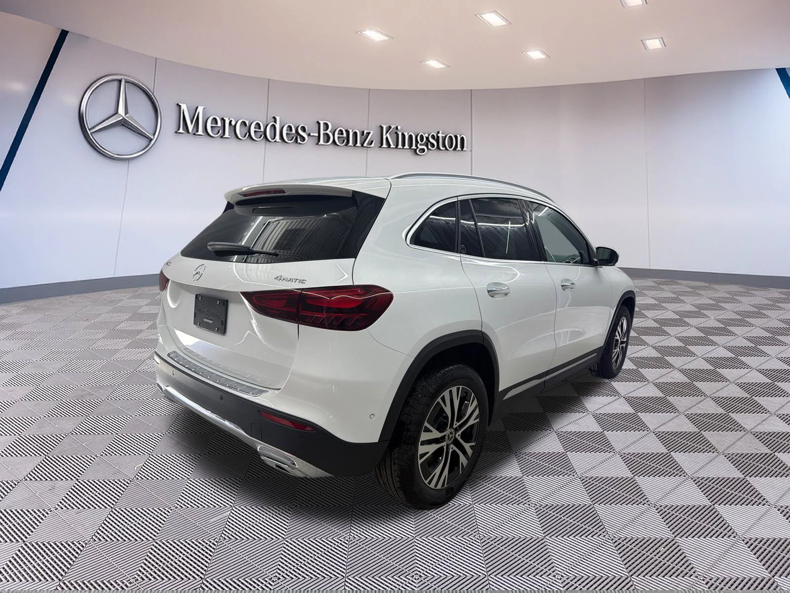 Used 2026 White Mercedes-Benz GLA 250 image 4