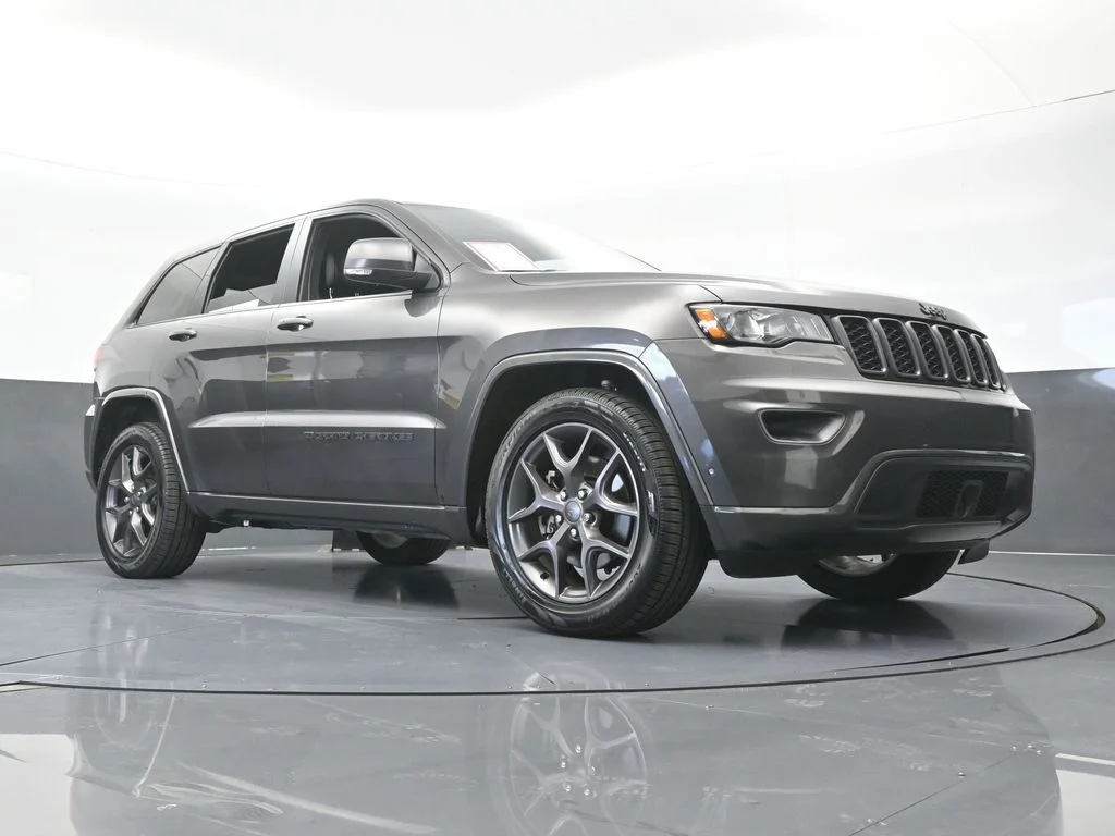 Used 2021 Granite Crystal Metallic Clearcoat Jeep Limited image 62