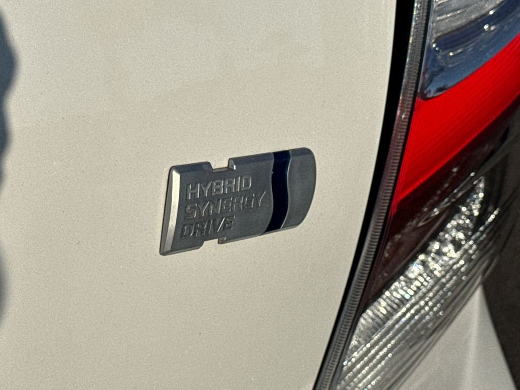 Used 2018  Toyota One image 11