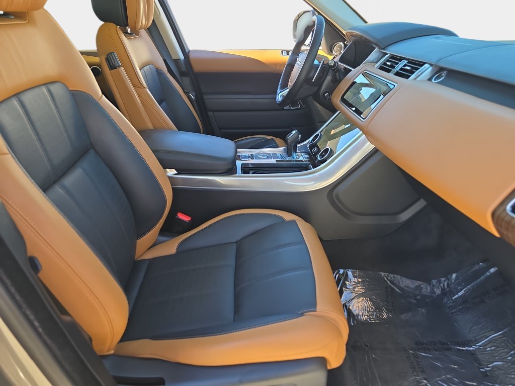 Used 2019 Gray Land Rover HSE Dynamic image 12