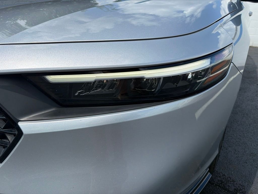 Certified Used 2023 Lunar Silver Metallic Honda Sport-L image 9