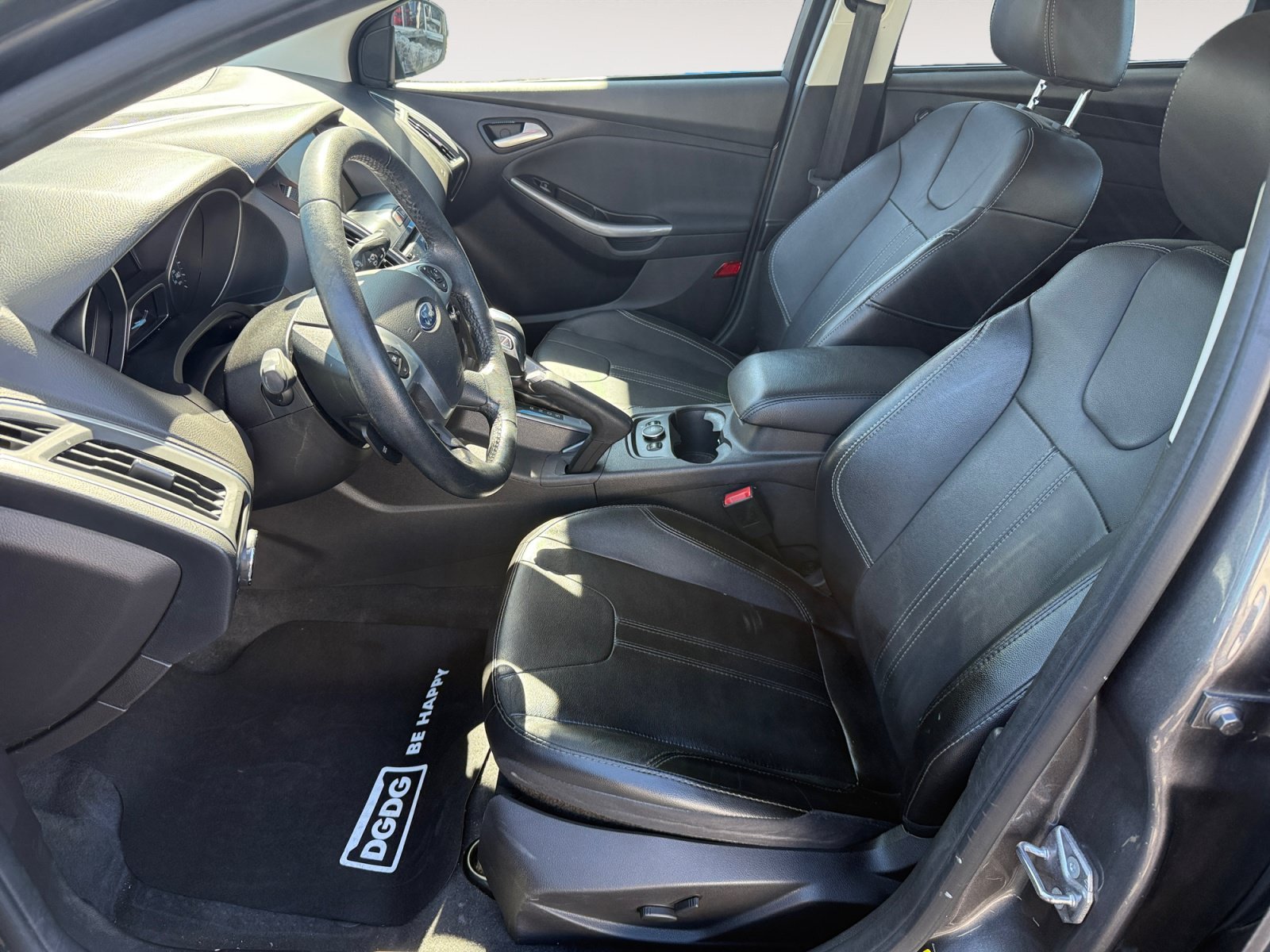 Used 2014 Sterling Gray Metallic FORD Titanium image 10
