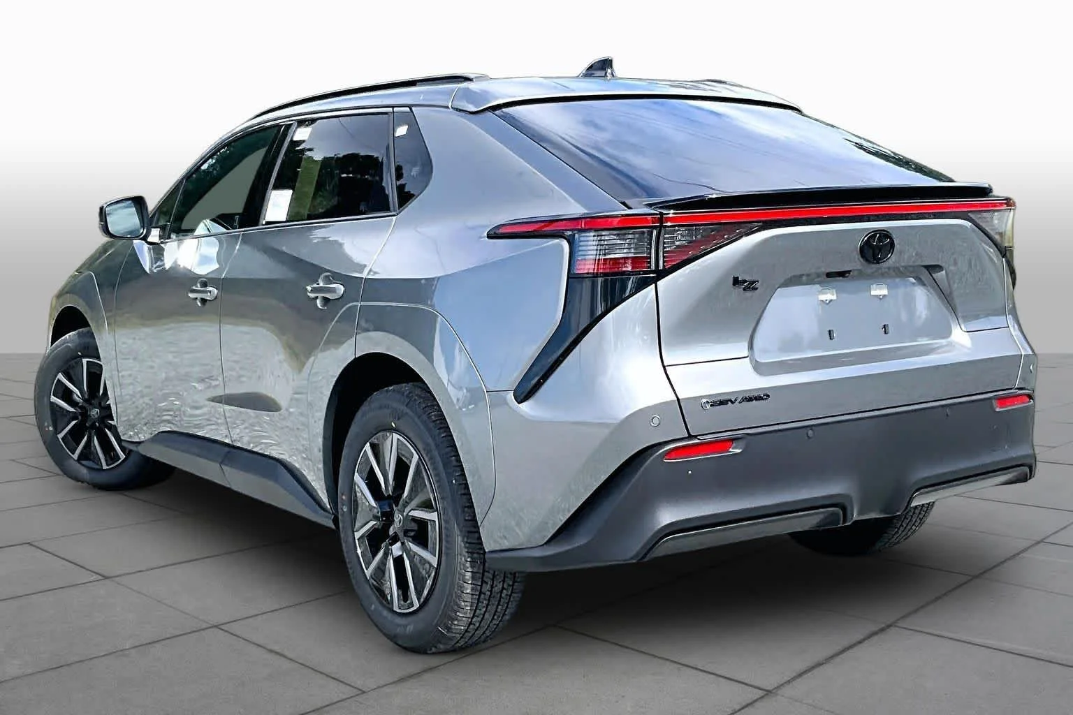 New 2026 Heavy Metal Toyota XLE image 12