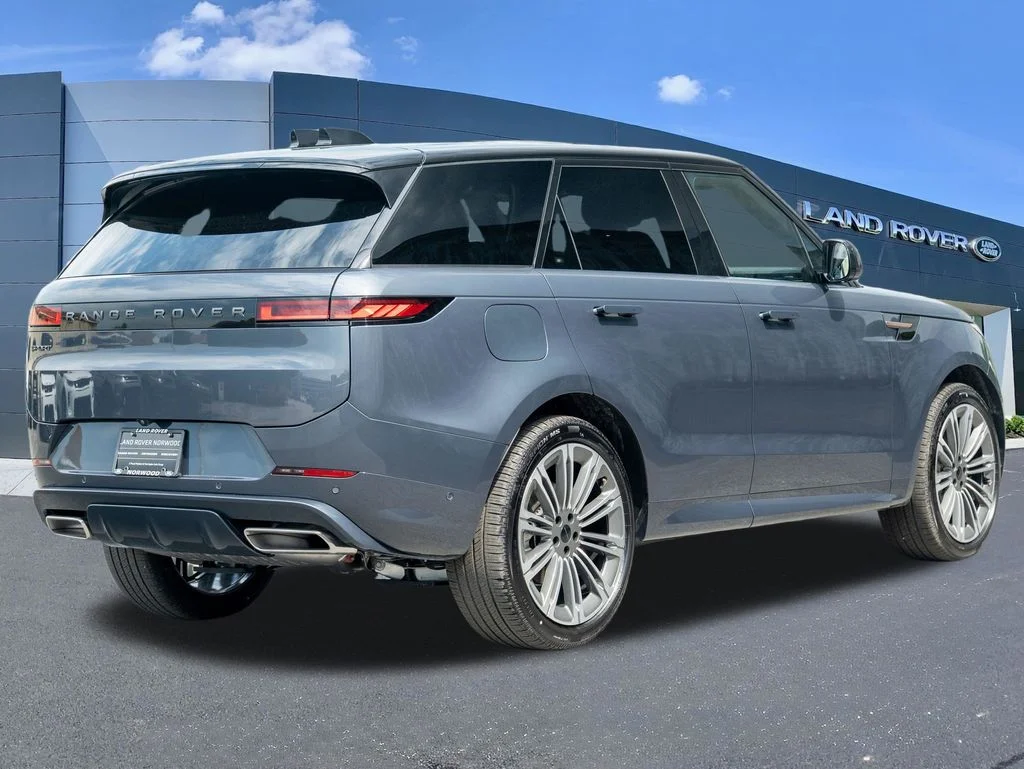 New 2026 Varesine Blue Land Rover Dynamic SE image 4