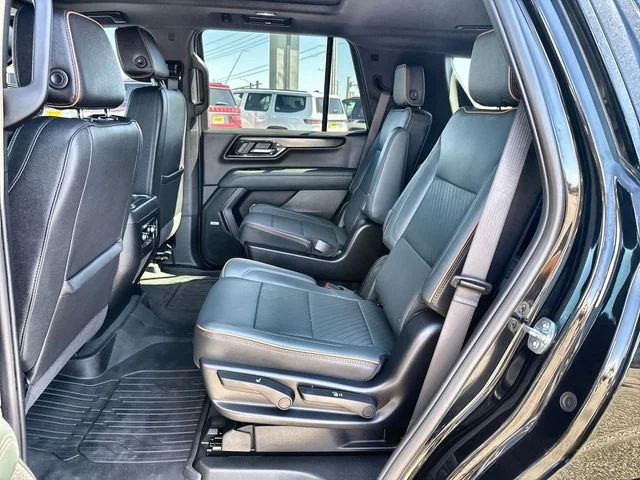 Used 2025 Black GMC AT4 image 23