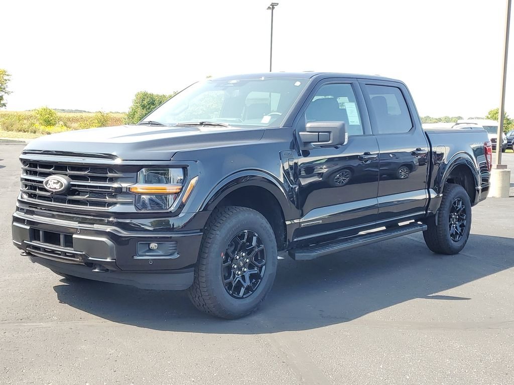 2025 Ford F-150 XLT - Photo 2