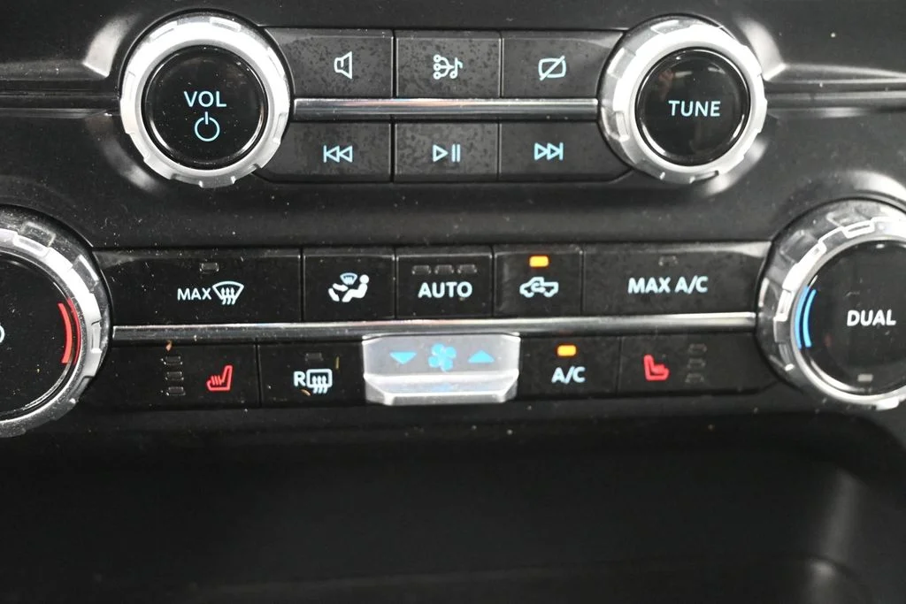 Used 2024 Gray Ford XLT image 20