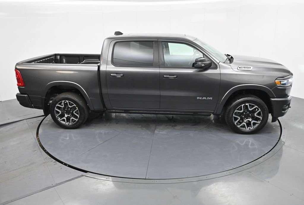 New 2026 Granite Crystal Metallic Clear-Coat Exterior Paint RAM Laramie image 26