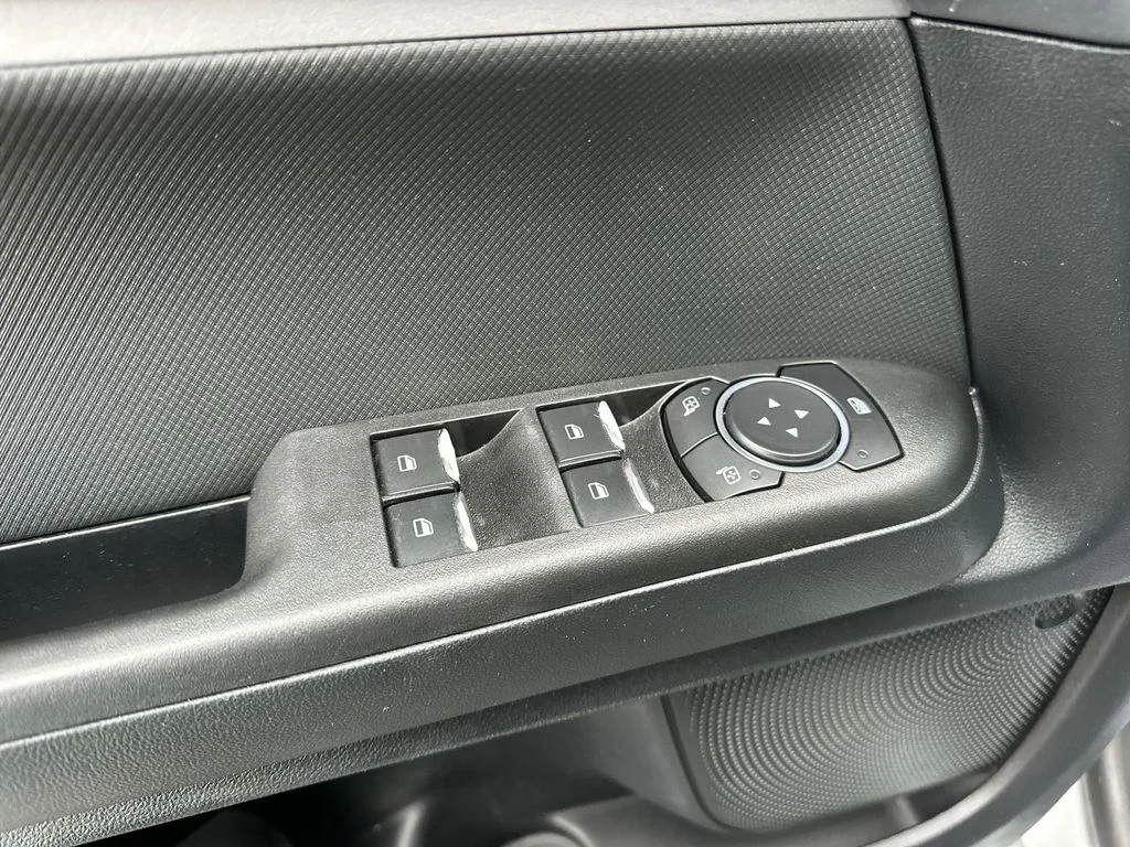 Used 2022 Silver Ford Outer Banks image 13