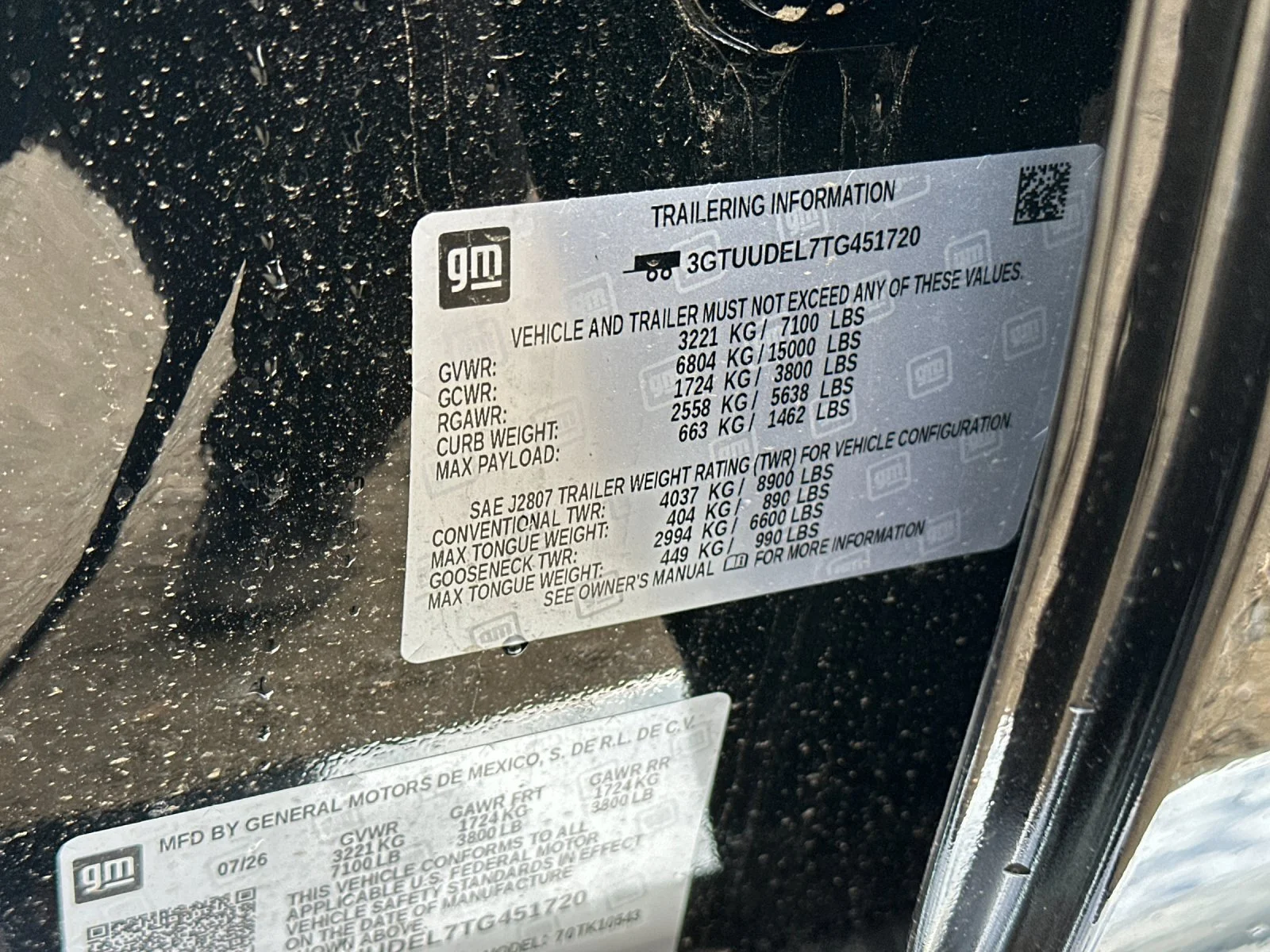 New 2026 Onyx Black GMC SLT image 26