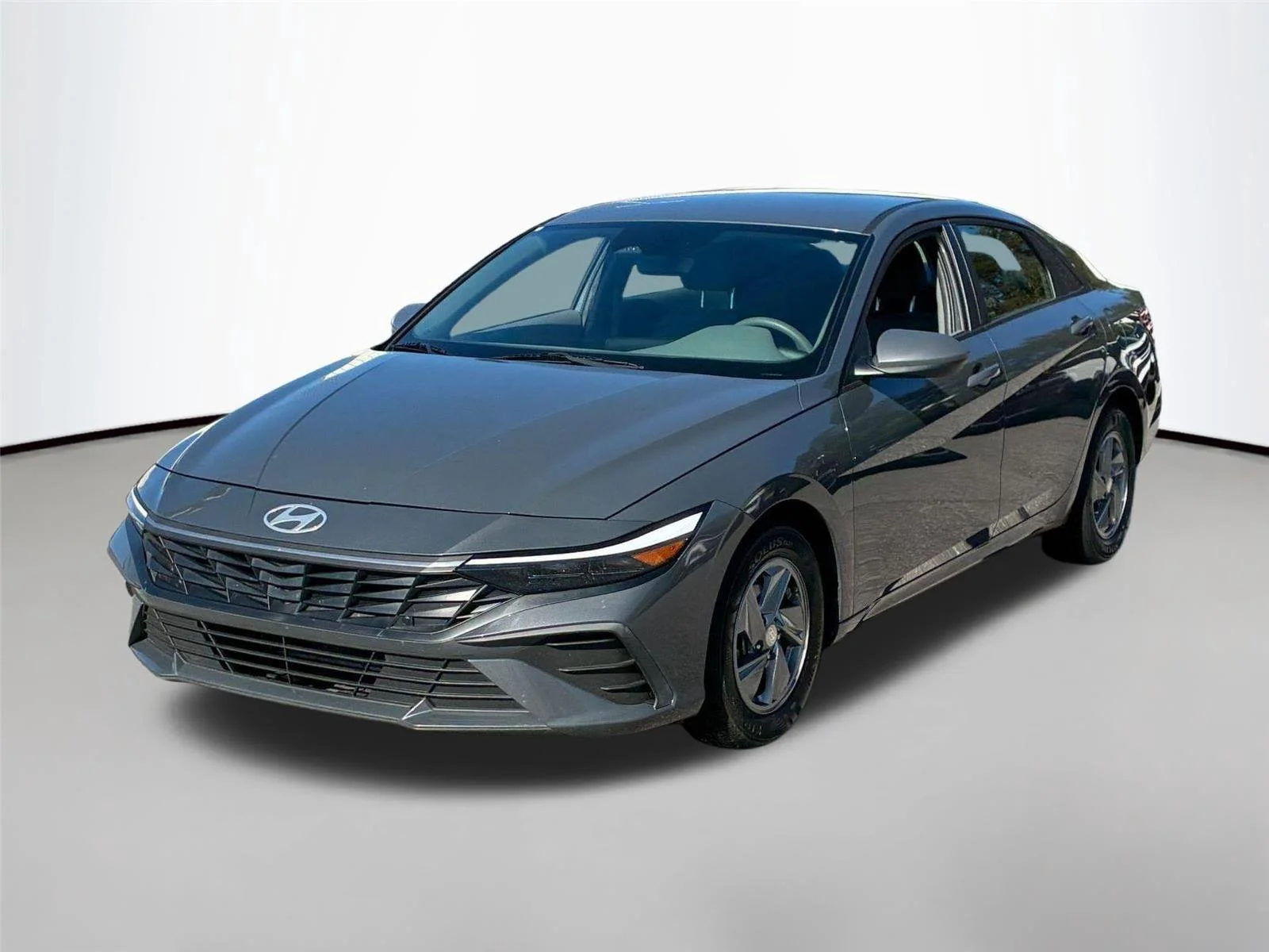 Used 2024 Ecotronic Gray Hyundai SE image 2