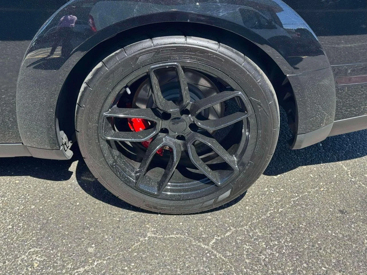 Used 2016 Pitch Black Clearcoat Dodge SRT Hellcat image 11
