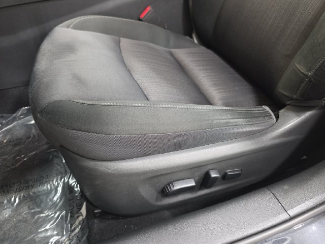 Used 2019 Blue Nissan 2.5 SV image 29
