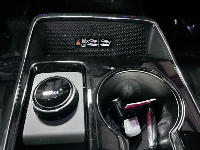 Used 2025 Black Chevrolet RS image 29