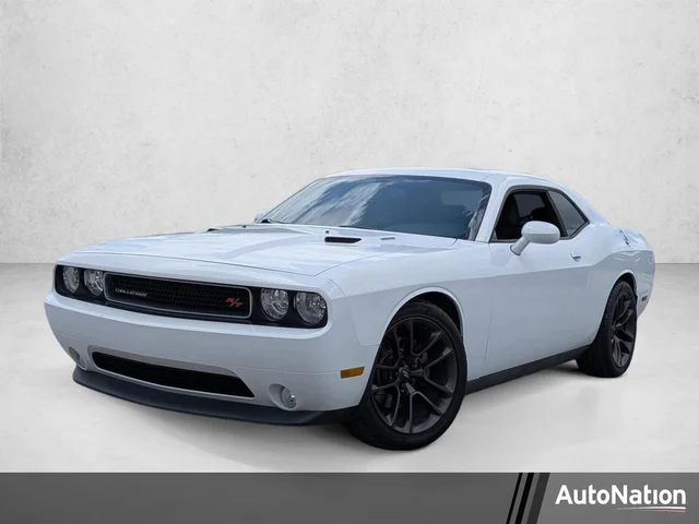 Pre-Owned 2018 Dodge Challenger SXT Plus 2dr Car in West Palm