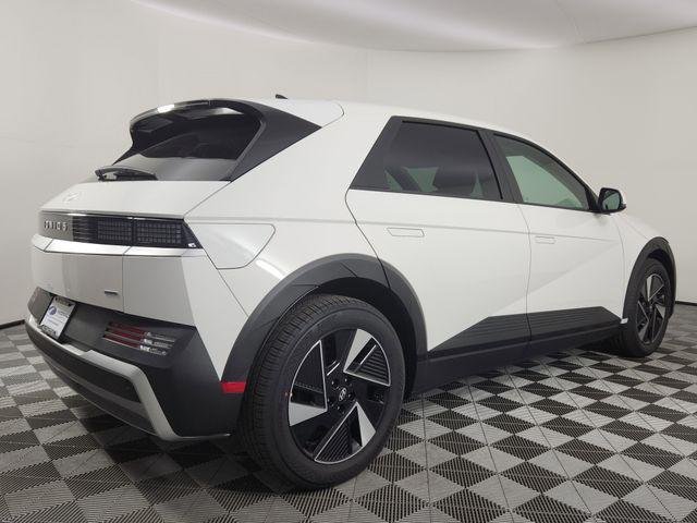 New 2026 White Hyundai SEL image 5