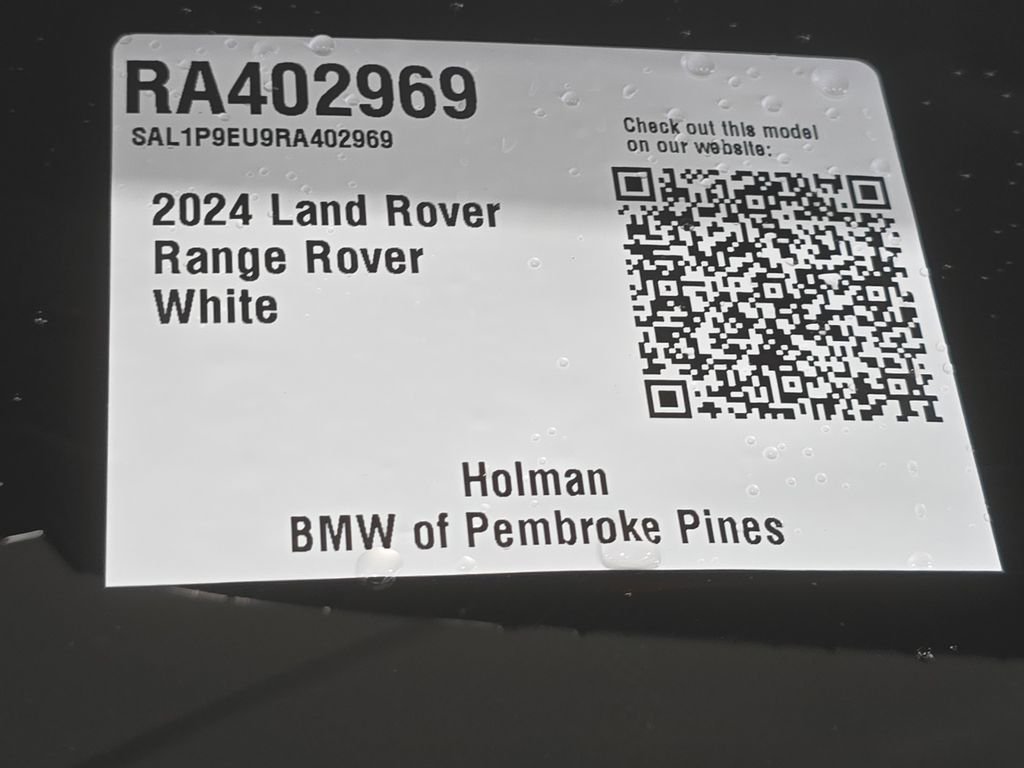 Used 2024 Fuji White Land Rover SE image 29