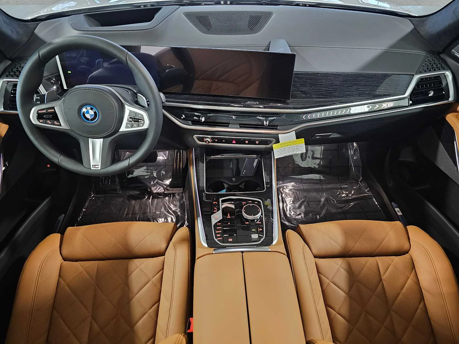 New 2026 Mineral White Metallic BMW xDrive50e image 10