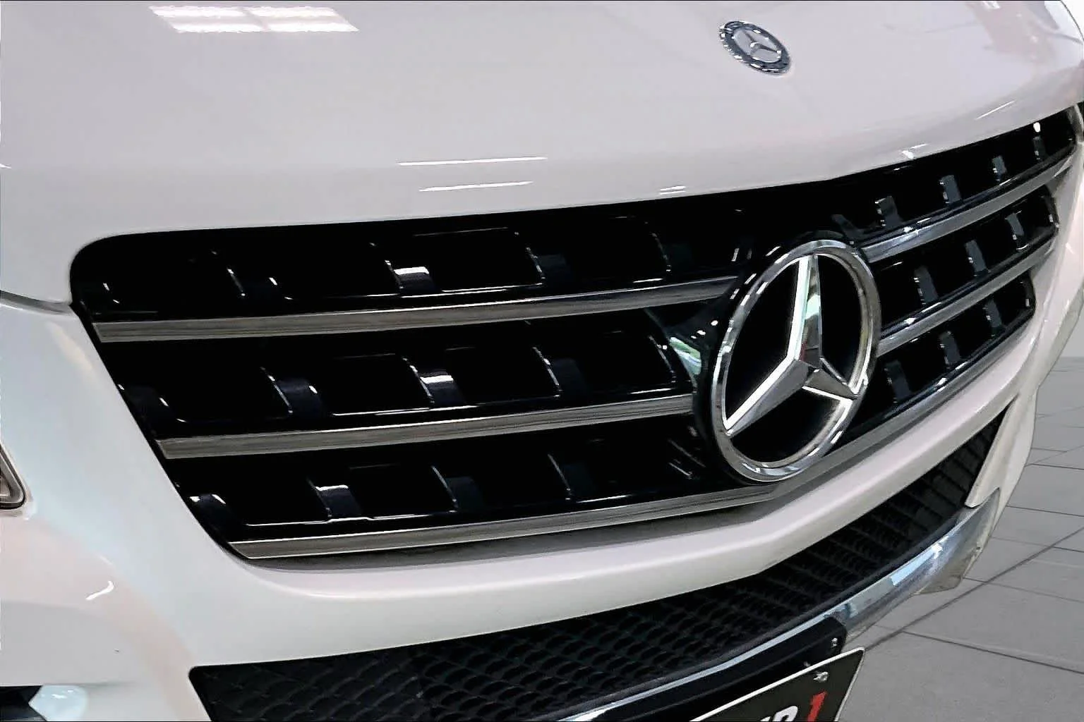 Used 2015 Polar White Mercedes-Benz ML 350 image 29