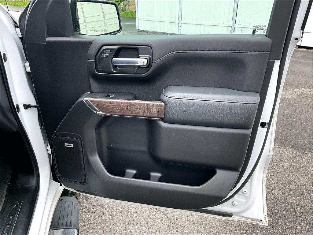 Used 2020 White Frost Tricoat GMC Denali image 12