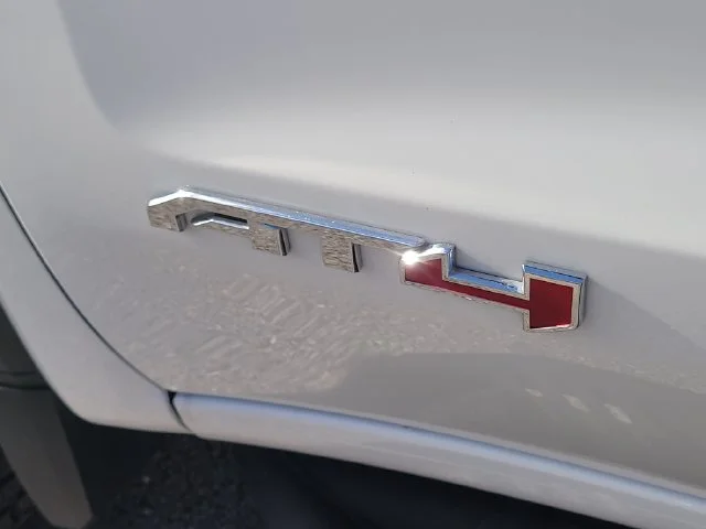 Certified Used 2026 White GMC AT4 image 10