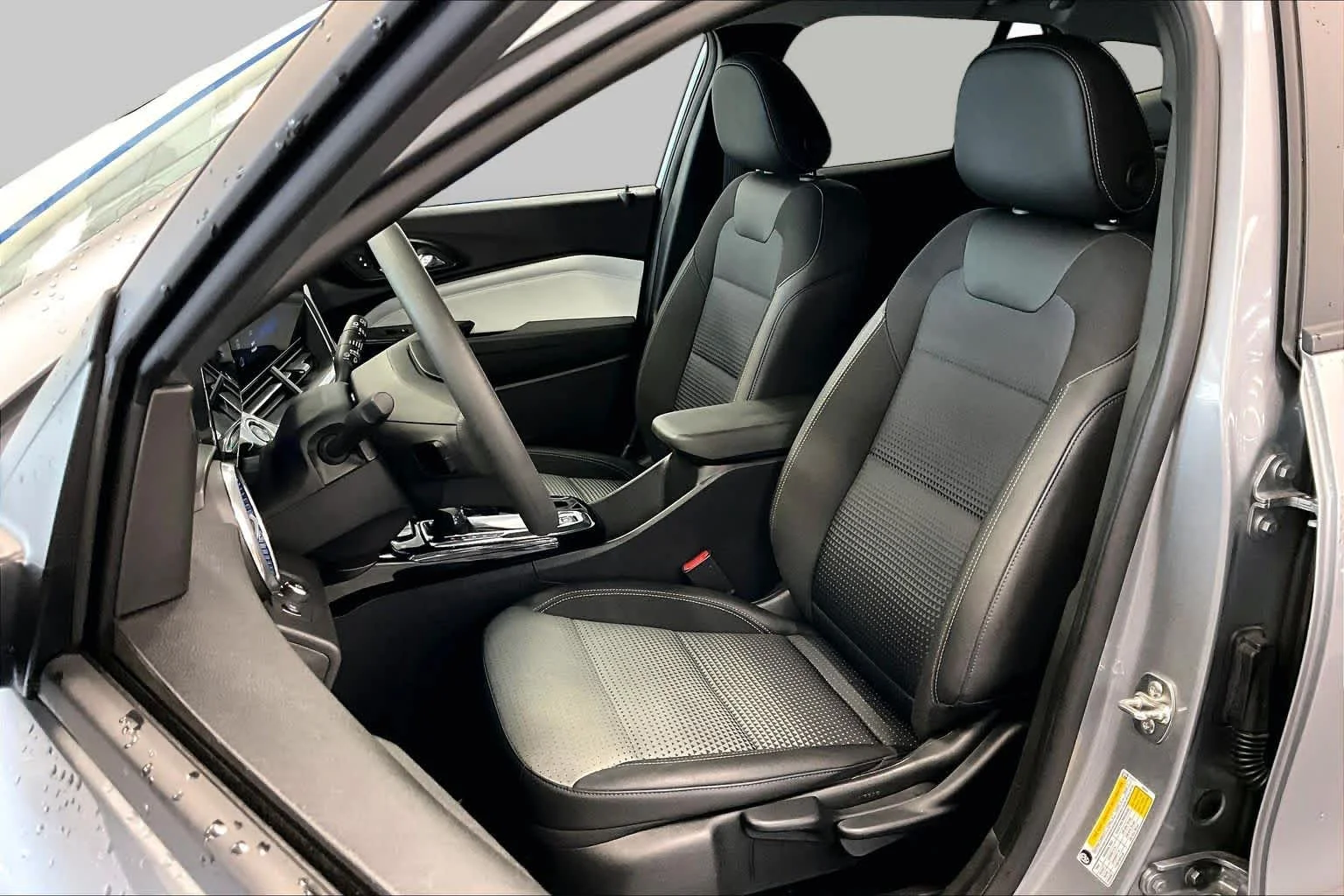 Used 2026 Sterling Gray Metallic Chevrolet LT image 7