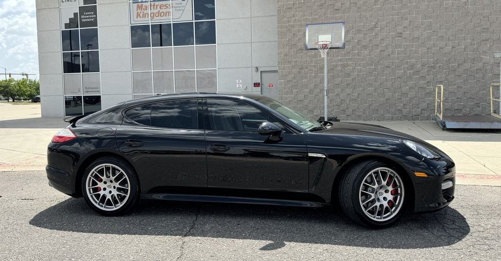 Used 2013 Black Porsche Turbo image 5