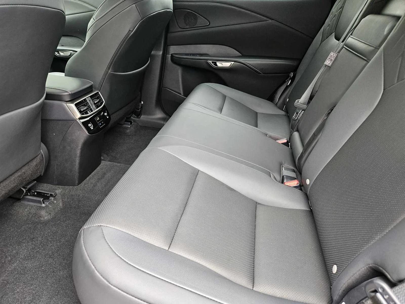 Used 2025 Iridium Lexus Premium image 22