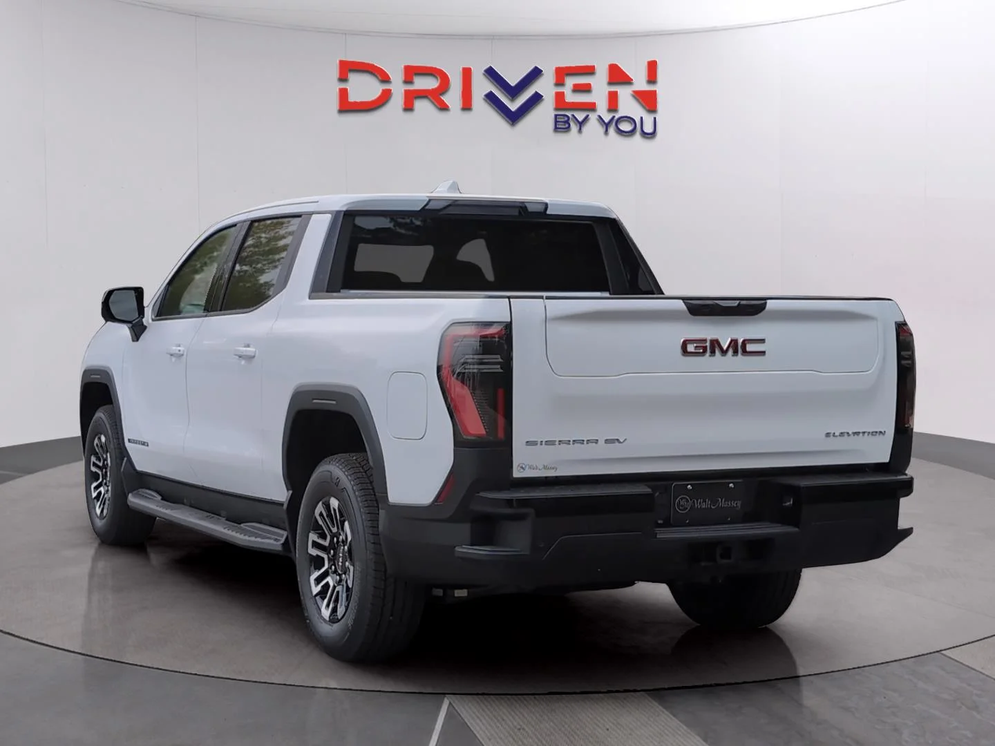 New 2026 Summit White GMC Elevation Standard Range image 3