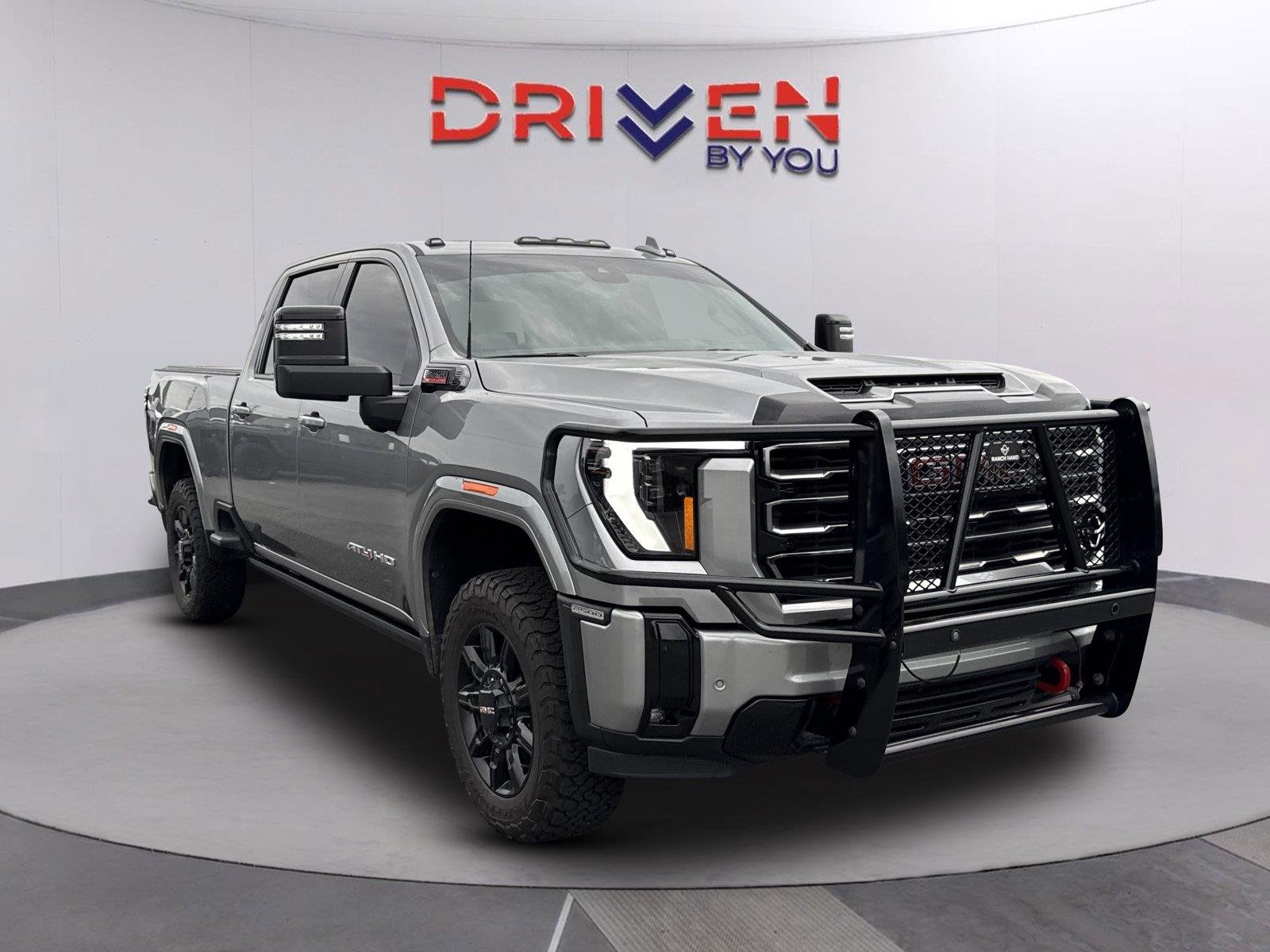 Used 2025 Sterling Metallic GMC AT4 image 1