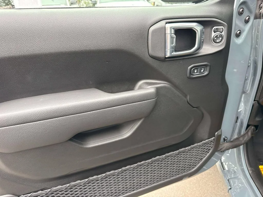 New 2026 Anvil Clearcoat Jeep Sport S image 20