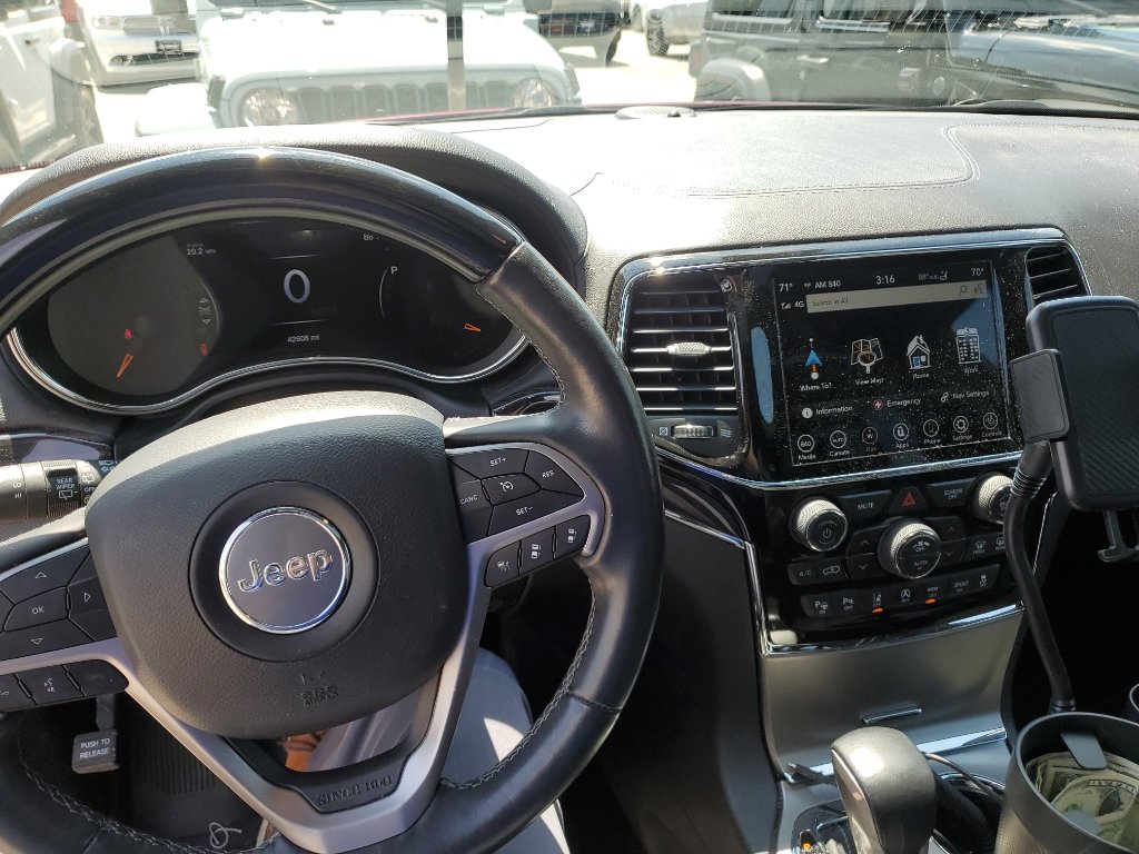 Certified Used 2021 Velvet Red Pearlcoat Jeep Overland image 6