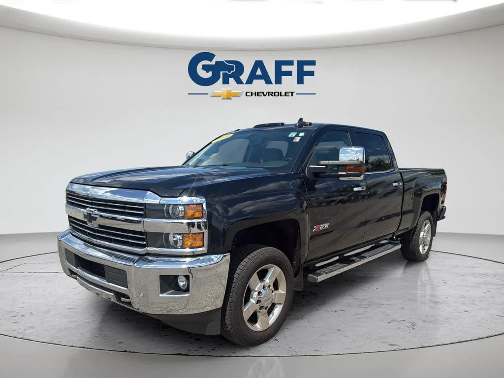 2019 Chevrolet Silverado HD LTZ 4WD Crew Cab Standard Box's photo
