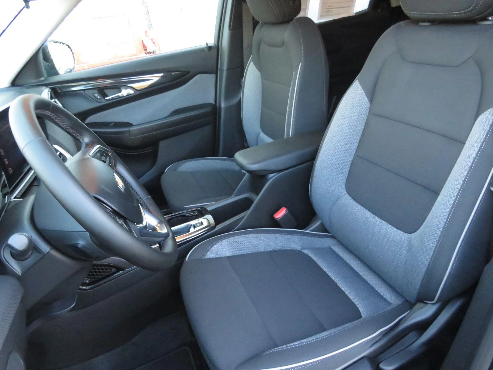 Used 2026 Mosaic Black Metallic Chevrolet LT image 21