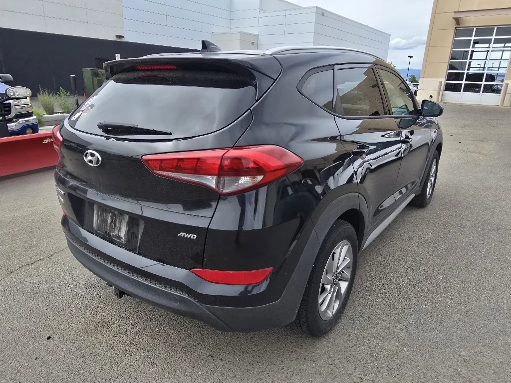 Used 2018 Black Noir Pearl Hyundai SEL image 17